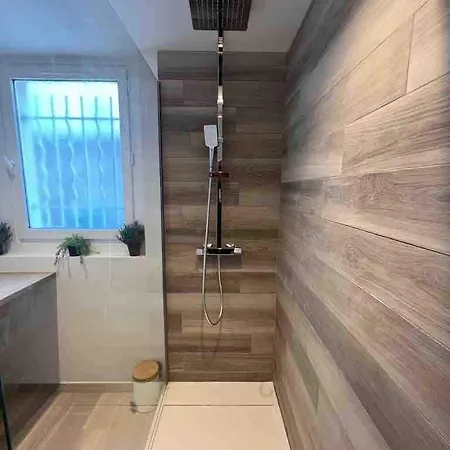 Cosy Champagne アパート *