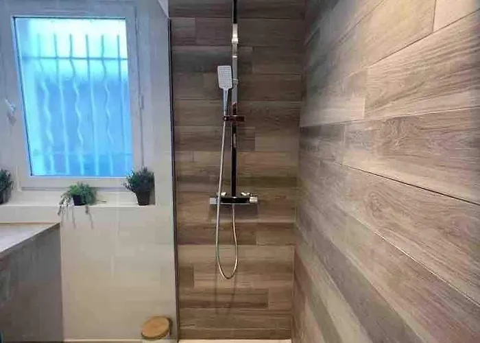 Cosy Champagne Апартаменты *